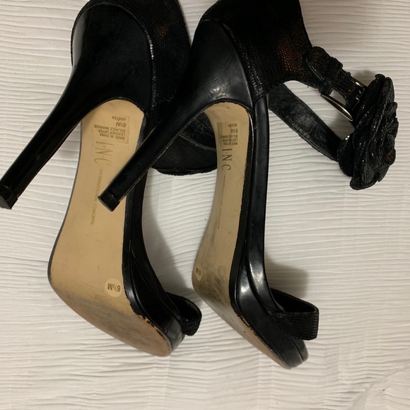 Shoes - Picture 15 of 16